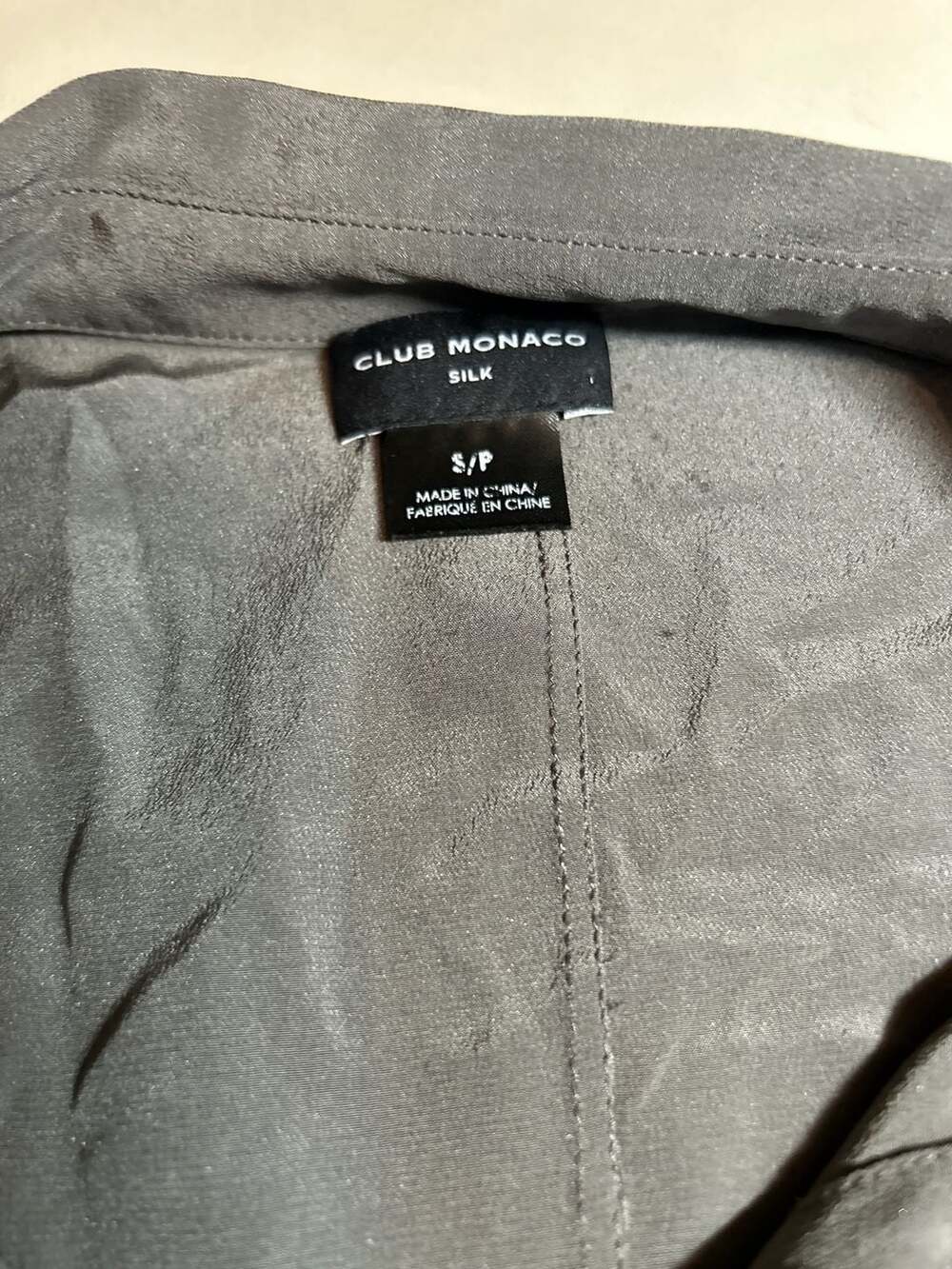 Club Monaco Grey 100% Silk Covered Button Blouse Size S - Picture 2 of 4